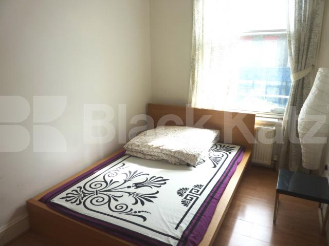 			INCLUSIVE OF BILLS!!, 1 Bedroom, 1 bath, 1 reception Flat			 Goodge Street, TOTTENHAM COURT ROAD 